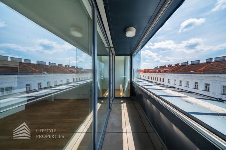 Sonnendurchflutetes Dachgeschossjuwel mit Südloggia & Wintergarten-Potenzial