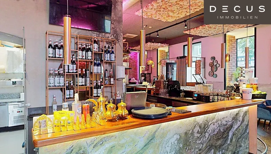 SPÄZIALITÄTENRESTAURANT IM VOLLBETRIEB - Bild