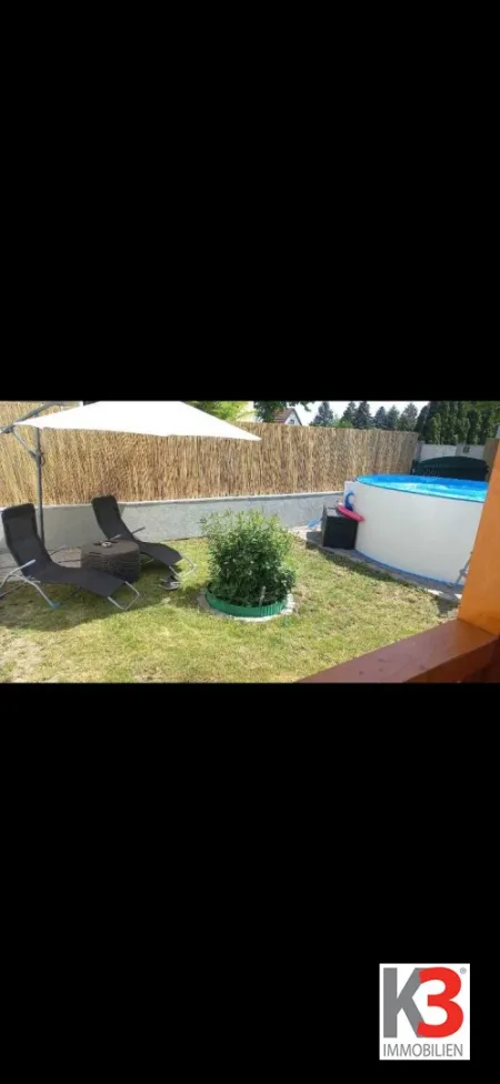 K3 - Gemühtlicher, barrierefreier Bungalow mit kleiner Werkstatt und angebautem Pavillon - Titelbild