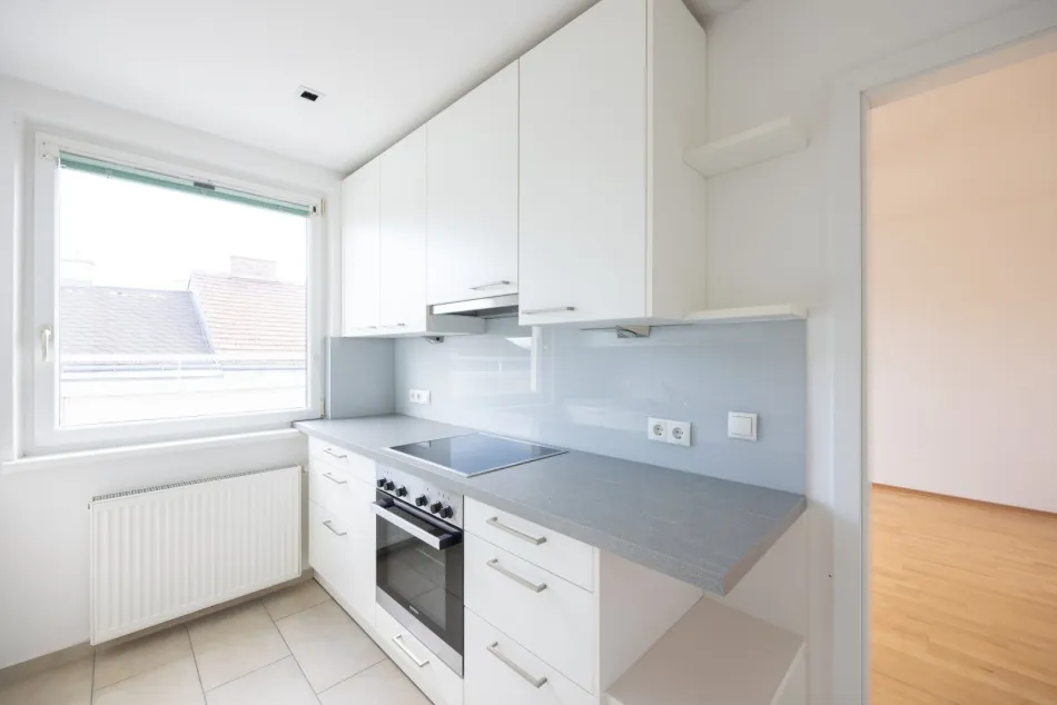 Schöne 67m² 2 Zimmer-DG-Wohnung mit 24m² Terrasse ohne Lift für Sportler und Fitnessfreunde - Bild