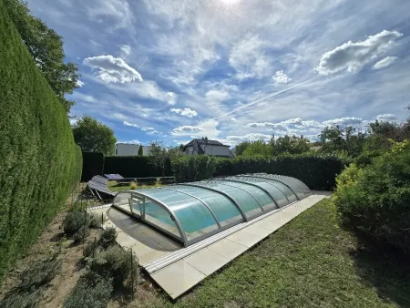 Pool, ca. 8x4m, frei oder überdacht