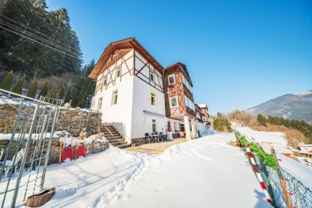 Großzügiges Bauland mit Bestand – 10.448 m² Entwicklungspotenzial in erhöhter Lage über Mürzzuschlag