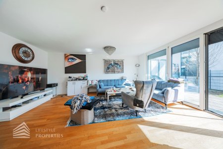 Modernes Townhouse nahe der UNO-City - Urbanes Wohnen mit Gartenidylle