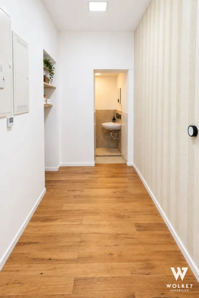 Investment-Apartment in Top-Lage nahe 1. Bezirk | Beherbergungsbetrieb genehmigt | Nähe Urania & 1. Bezirk | Uniqa Tower | U1 Nestroyplatz | Donaukanal - Bild