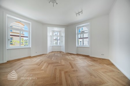 Wunderschöner 4-Zimmer Erstbezug, Nähe Neustiftgasse