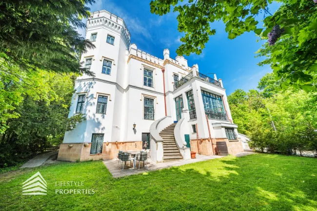 Einzigartige 14-Zimmer Villa mit Pool und Dachterrasse, Nähe Wilhelminenschloss - Titelbild