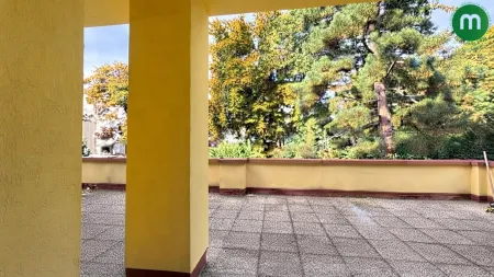 Zimmer 2 mit Terrassenzugang