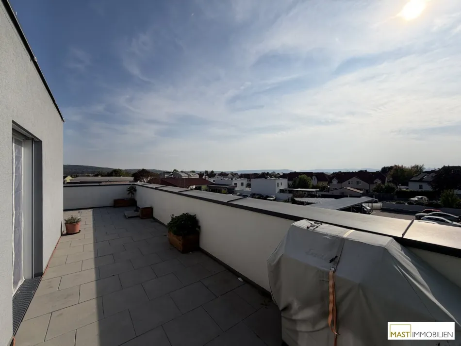 DACHGESCHOSS mit 51 m² Dachterrasse in Harmannsdorf - inkl. EWE Einbauküche - Bild