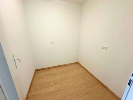 Abstellraum / Begehbarer Kleiderschrank