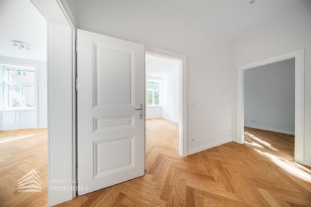 Heller 3-Zimmer Erstbezug, Nähe Galleria Landstraße