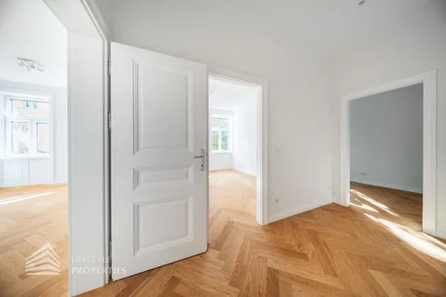 Heller 3-Zimmer Erstbezug, Nähe Galleria Landstraße - Bild