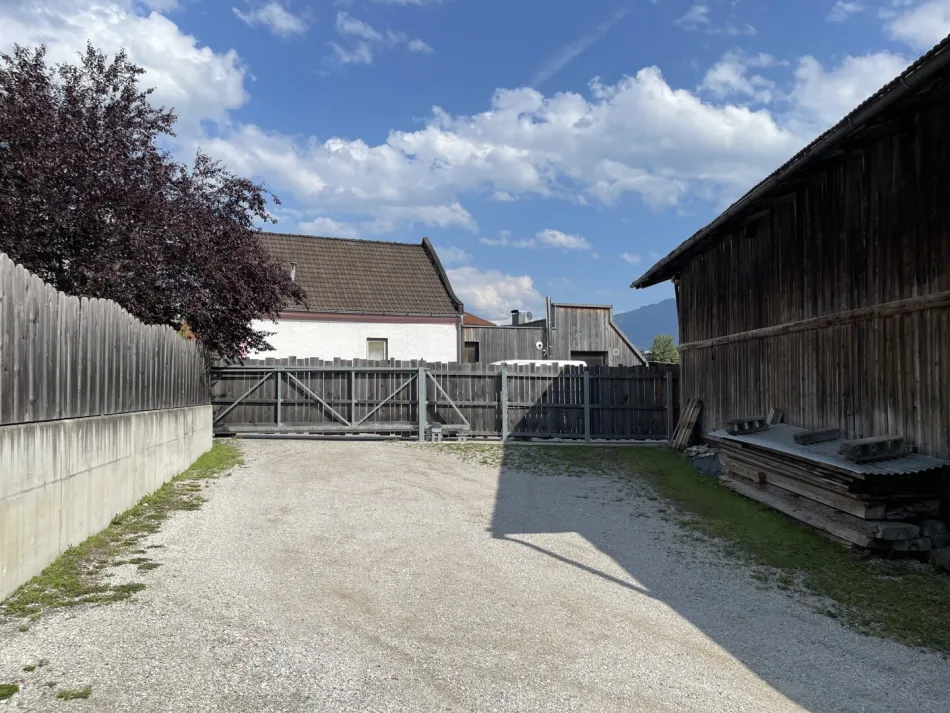Grundstücke in Zirl in ortsnaher, sonniger Infrastrukturlage eine Viertelstunde westlich von Innsbruck - Bild