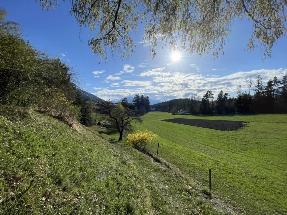 Aussichtslage mit Panoramablick in Waldrandnähe in Aldrans im Bezirk Innsbruck-Land nahe Innsbruck - Bild