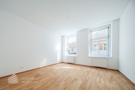 Helle Garconniere, Nähe Galleria Landstraße
