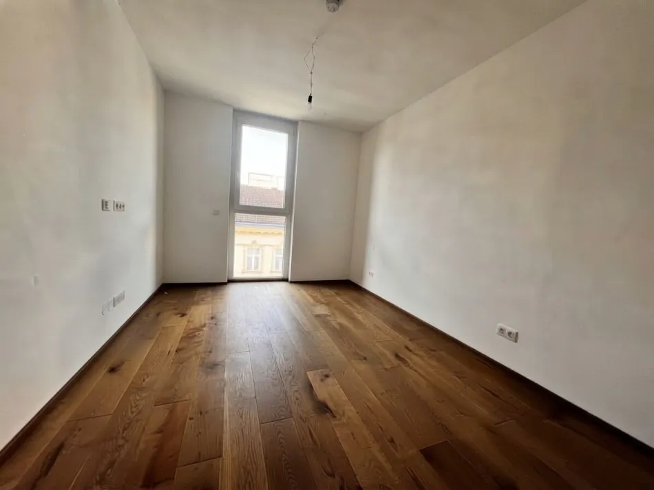 Hochwertige Neubau 3 Zimmer Wohnung mit Loggia perfekt für Familie oder WG - Bild