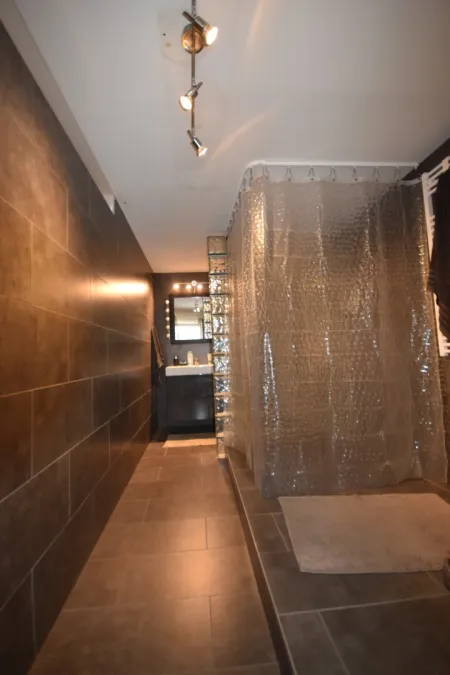Ansicht - Einzigartiges Atelier/Büro mit Wohnmöglichkeit und PKW-Stellplatz nähe Bahnhof Kauf Schallmoos Salzburg