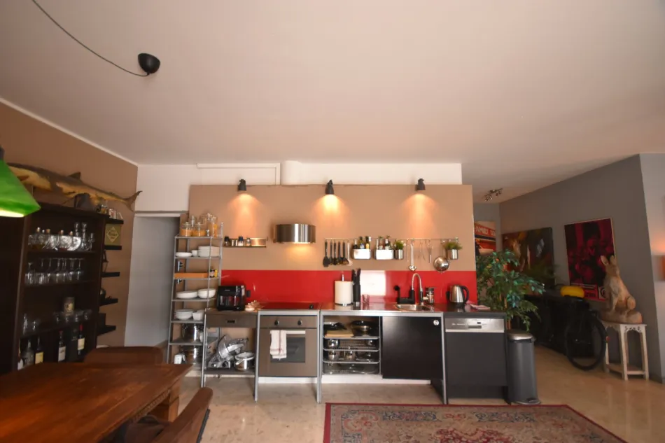 Ansicht - Einzigartiges Atelier/Büro mit Wohnmöglichkeit und PKW-Stellplatz nähe Bahnhof Kauf Schallmoos Salzburg