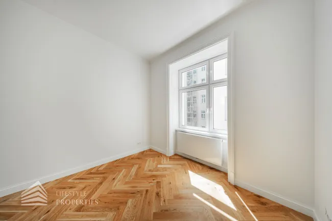 Wunderschöne 4-Zimmer Wohnung mit Balkon, Nähe Drasche-Park - Bild