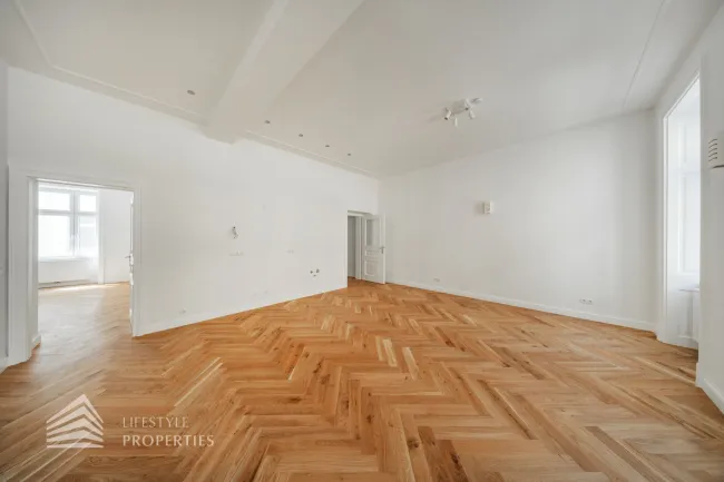 Wunderschöne 4-Zimmer Wohnung mit Balkon, Nähe Drasche-Park - Bild