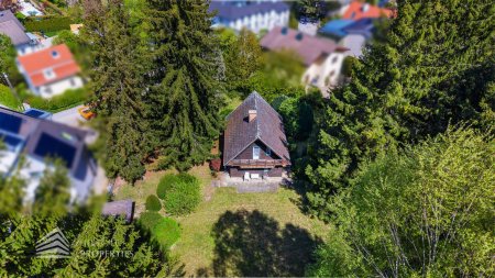 Schönes Baugrundstück in ruhiger Lage, Nähe Golfplatz