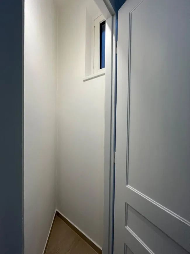 Klassische, sanierte 3 1/2 Zimmer Altbauwohnung Nähe Rochusmarkt! - Bild