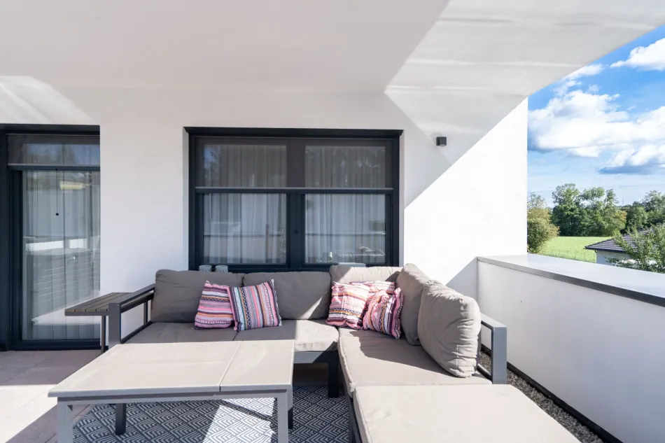 Modernes Einfamilienhaus in Bad Hall – großer Garten & zwei Terrassen - Bild