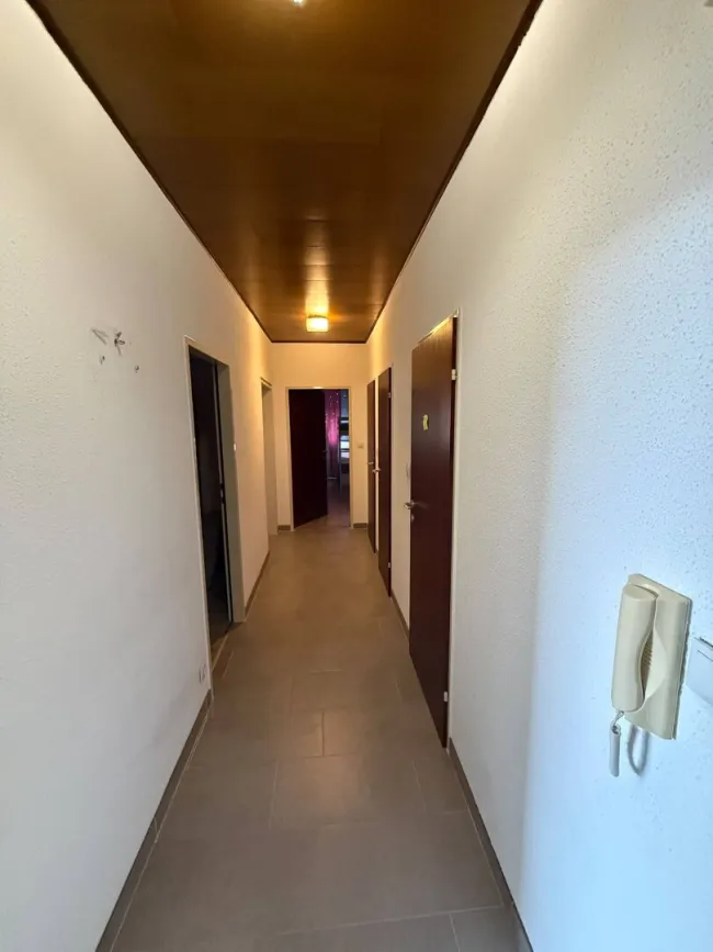 Unbefristet vermietete 3-Zimmer-Wohnung mit Loggia in St. Georgen am Steinfelde zu kaufen - Bild