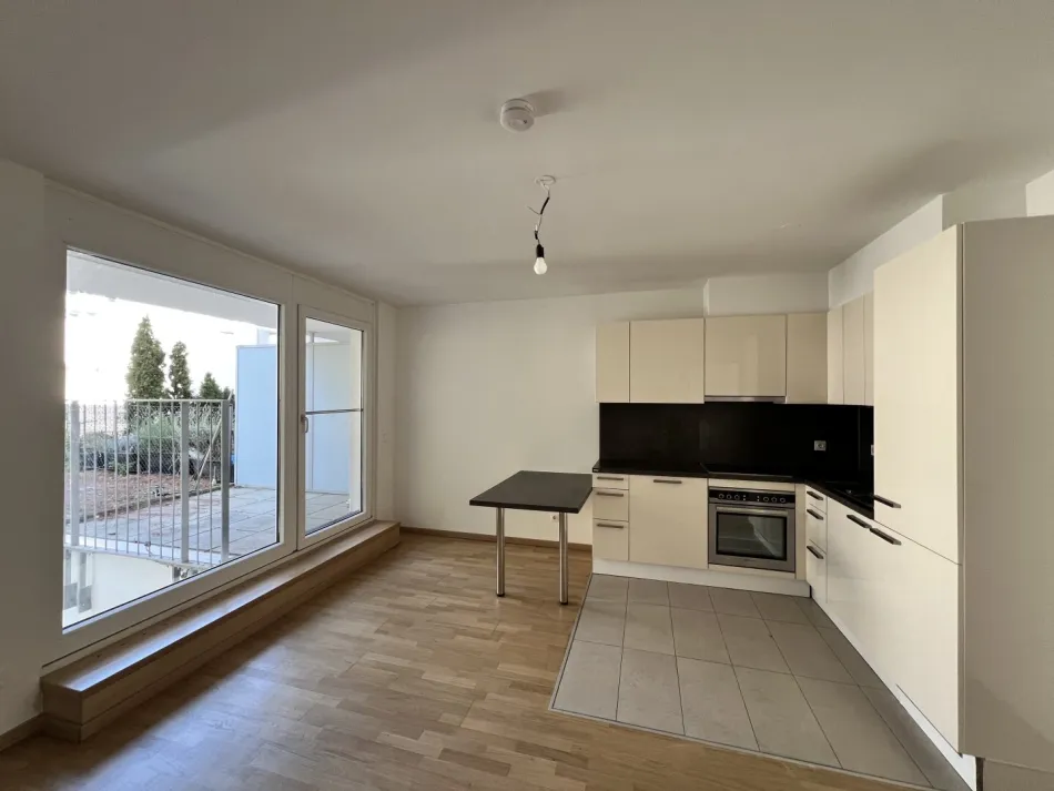 Raumwunder: 2-Zimmer-Wohnung mit Balkon/Terrasse und kleinen Garten - im 21. Bezirk! - Titelbild