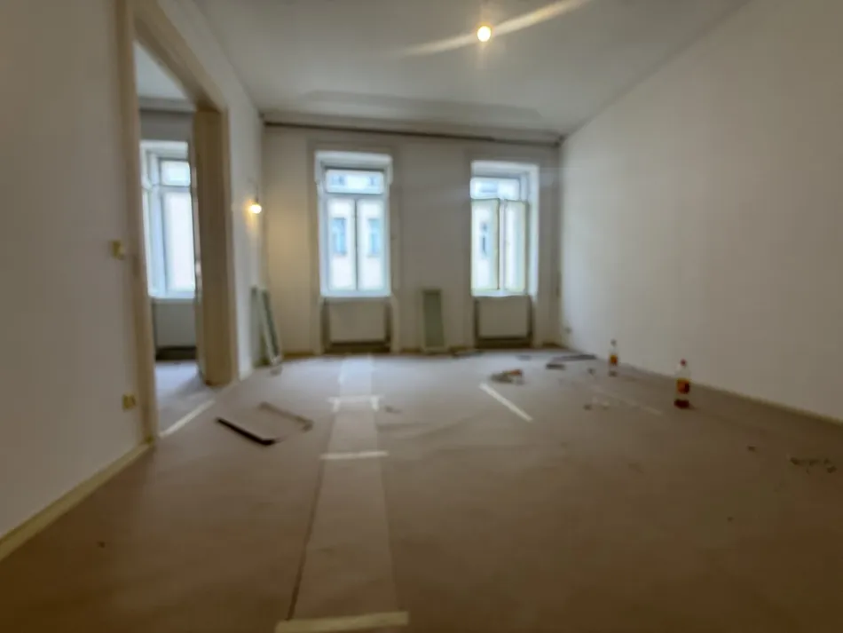 2 -ZIMMER WOHNUNG - Altbau in Toplage im 4. Bezirk - Bild