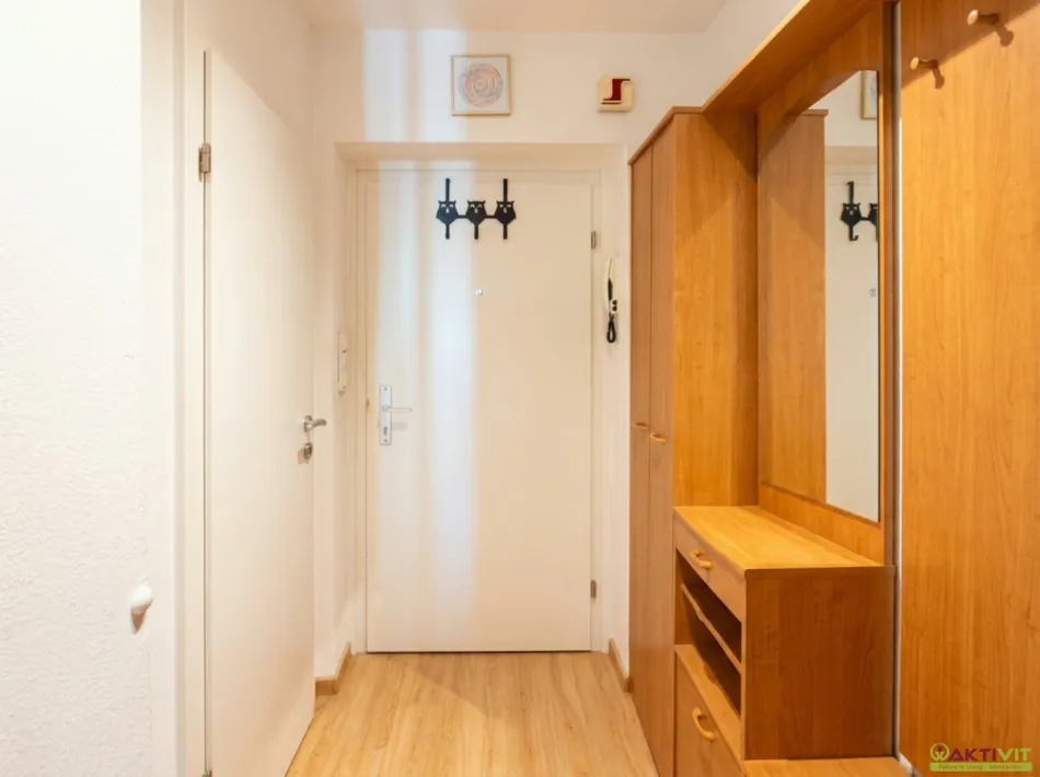 Zentral in Weiz: Gepflegte 4-Zimmer-Wohnung mit Gemeinschaftsgarten & Tiefgaragenoption - Bild
