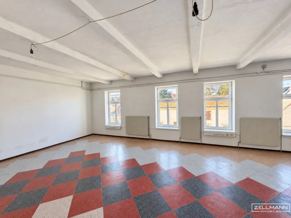 Großzügige Lager- und Bürofläche in Wien 23 – Ihre Chance auf Raum für Erfolg | ZELLMANN IMMOBILIEN - Bild