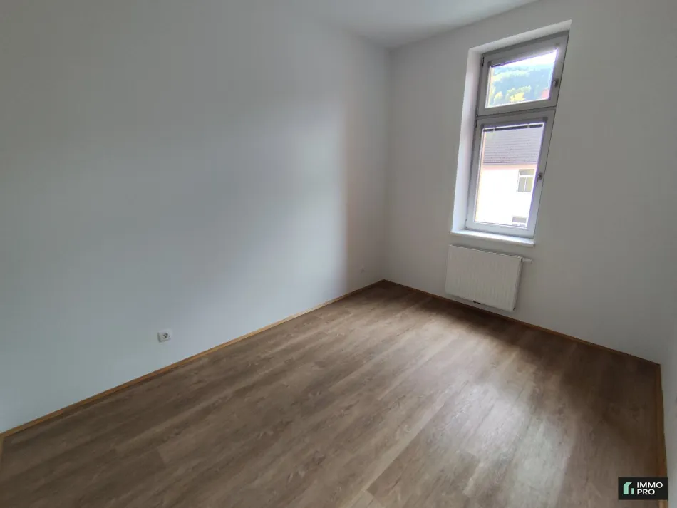 Sanierte 1,5-Zimmer-Wohnung mit neuer Einbauküche in Donawitz zu vermieten - Bild
