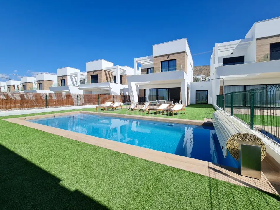 Weniger Winter, mehr Finestrat – 148 m² Neubau mit Pool & Terrasse - Bild