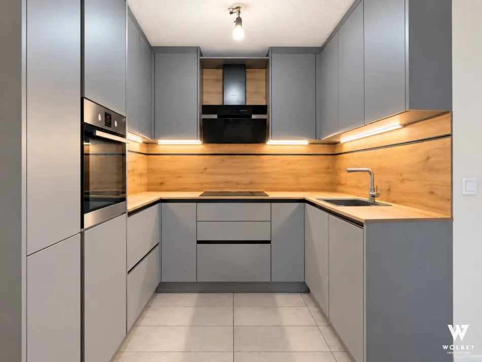 Helle 3-Zimmer-Wohnung mit Balkon I Blick in den Gemeinschaftsgarten | U4 Margaretengürtel - Bild