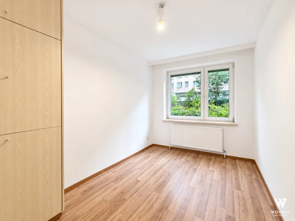 Ruhige Hoflage trifft perfekte Anbindung – 3-Zimmer-Wohnung nahe U6 & Millennium City - Bild