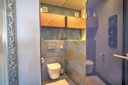 WC
