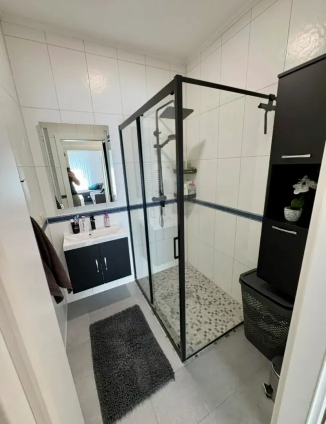 Anlage aufgepasst !!! 3-Zimmer Wohnung in Graz, Renoviert mit Balkon, Loggia & Garage! - Titelbild