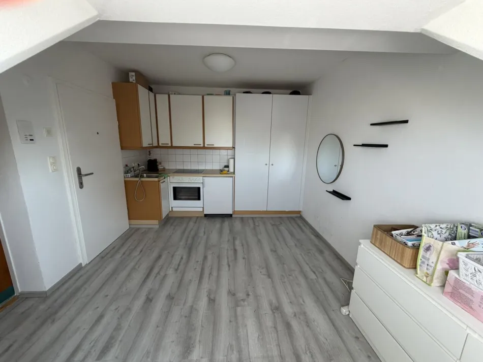 Charmante 1-Zimmer-Dachgeschosswohnung in Salzburg - Bild