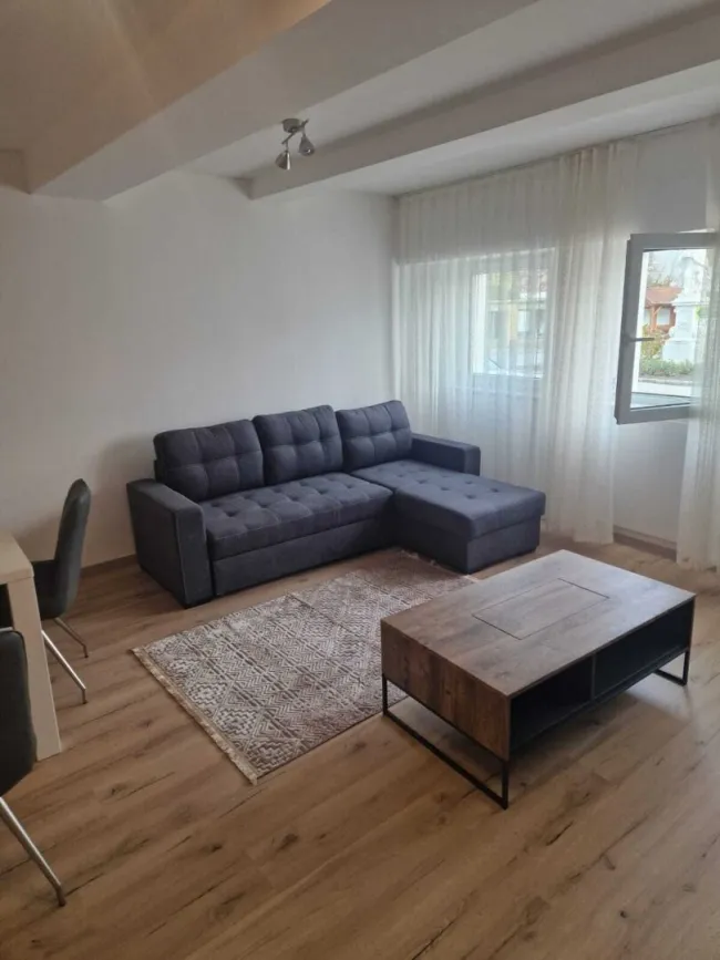 Großzügige 2-Zimmer-Wohnung mit Stellplatz – € 750,- inkl. BK & Heizung - Titelbild