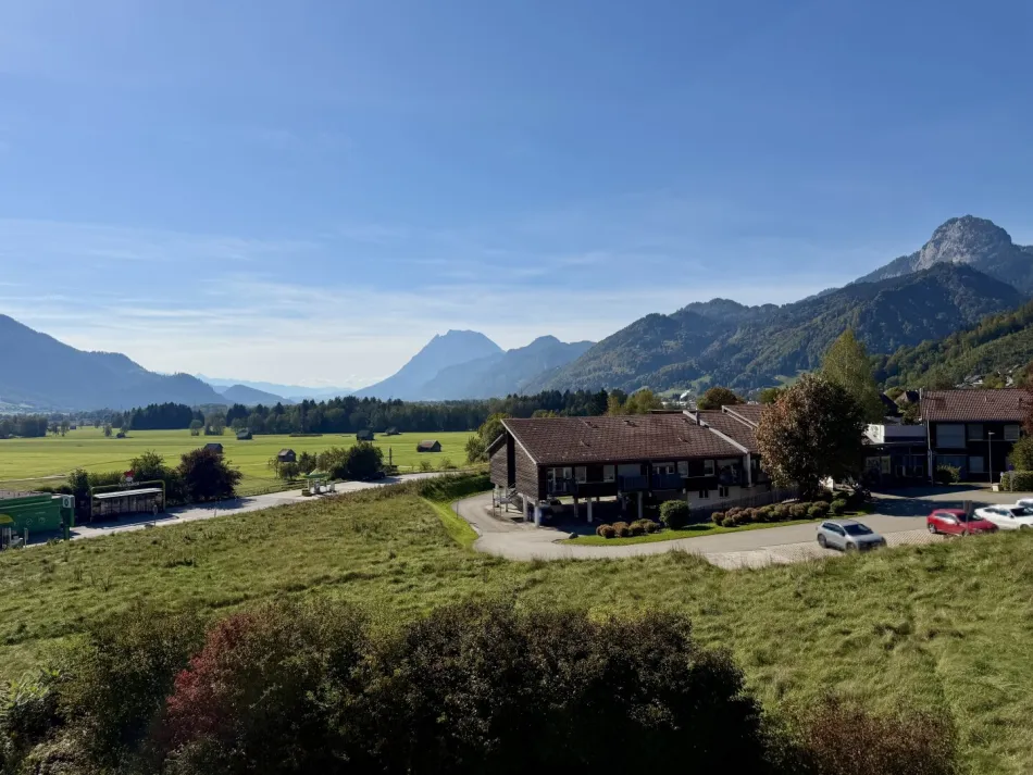 Helle 3-Zi-Wohnung mit westseitiger Loggia - Titelbild