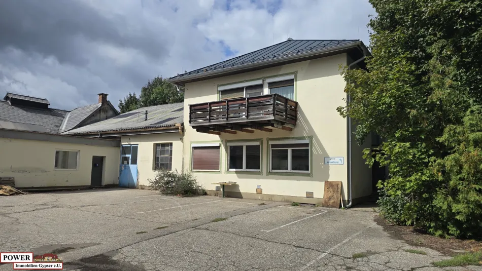 Gewerbe- & Entwicklungsareal – ehemalige Gießerei in attraktiver Lage von Mattighofen - Bild
