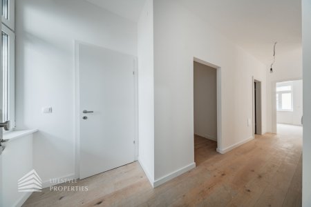 Erstbezug 2-Zimmer Wohnung mit Balkon, Nähe Aumannplatz