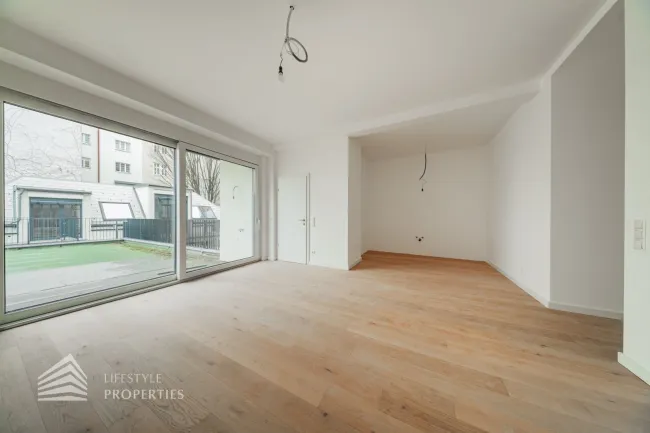 Erstbezug 3-Zimmer Wohnung mit Balkon, Nähe Aumannplatz - Bild