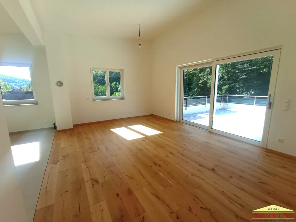 Erstbezug Terrassenwohnung 82m² mit Fußbodenheizung & Südbalkon in St. Corona am Wechsel - Bild