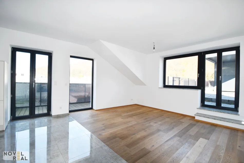 Wunderschöne 3 Zimmerwohnung mit großer Dachterrasse - Bild