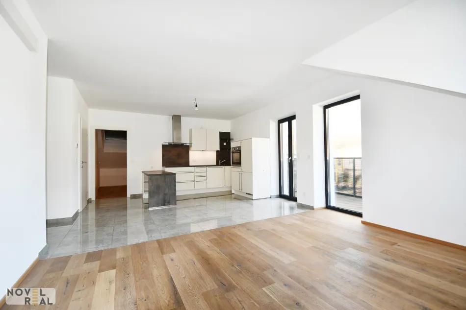 Wunderschöne 3 Zimmerwohnung mit großer Dachterrasse - Titelbild
