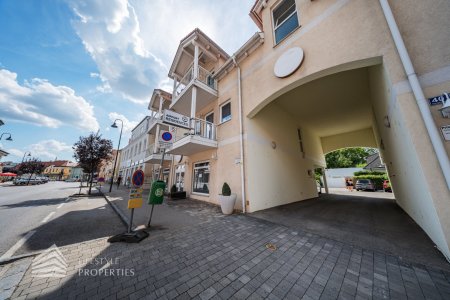 Zwei Attraktive Geschäftslokale inklusive 4 Autostellplätze im Zentrum von Himberg