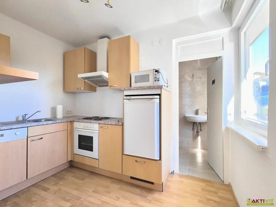 Vollständig sanierte 2-Zimmer-Wohnung mit Balkon und Keller in Zeltweg. - Bild