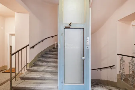 06 Anlagepaket im 15. Bezirk - Stiegenhaus 1