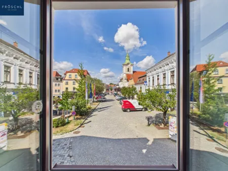 Blick vom OG über den Hauptplatz